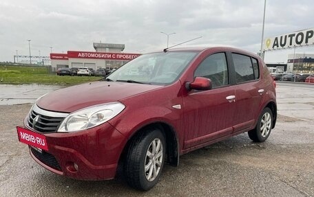 Renault Sandero I, 2012 год, 749 000 рублей, 2 фотография