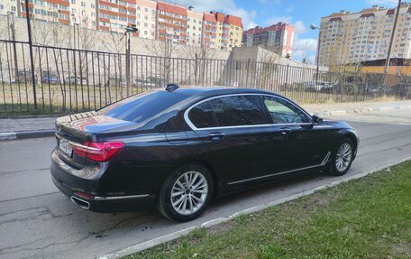 BMW 7 серия, 2017 год, 3 000 000 рублей, 3 фотография