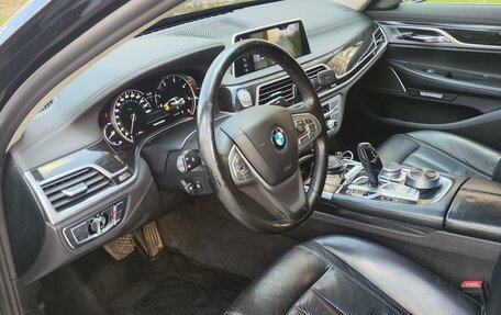 BMW 7 серия, 2017 год, 3 000 000 рублей, 7 фотография