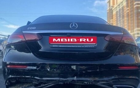 Mercedes-Benz E-Класс, 2021 год, 4 600 000 рублей, 11 фотография
