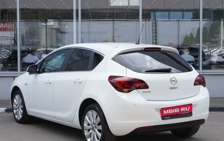 Opel Astra J, 2010 год, 999 000 рублей, 2 фотография