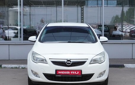 Opel Astra J, 2010 год, 999 000 рублей, 3 фотография