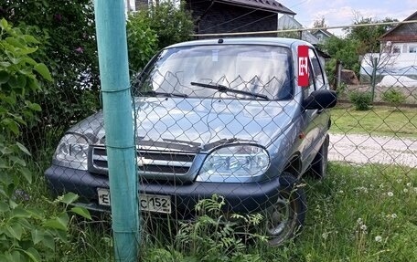 Chevrolet Niva I рестайлинг, 2006 год, 260 000 рублей, 2 фотография