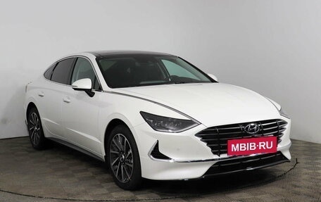 Hyundai Sonata VIII, 2023 год, 4 950 000 рублей, 3 фотография