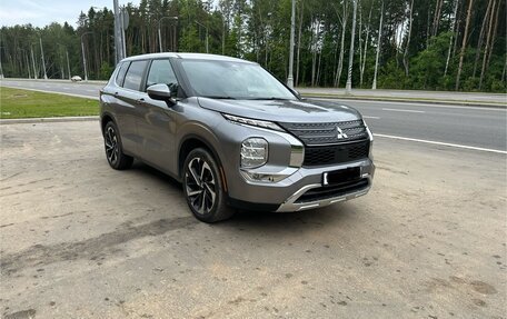 Mitsubishi Outlander, 2021 год, 3 000 000 рублей, 2 фотография