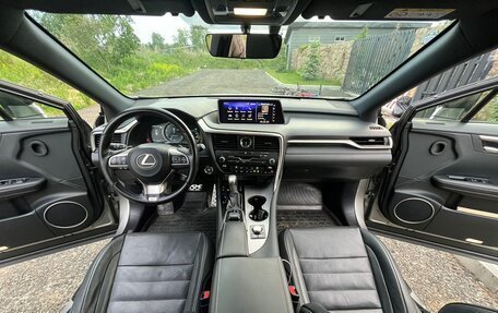 Lexus RX IV рестайлинг, 2017 год, 4 700 000 рублей, 16 фотография