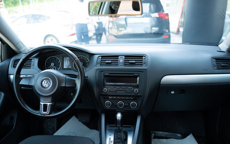 Volkswagen Jetta VI, 2013 год, 992 000 рублей, 9 фотография