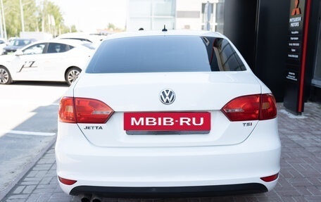 Volkswagen Jetta VI, 2013 год, 992 000 рублей, 4 фотография
