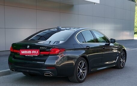 BMW 5 серия, 2022 год, 6 600 000 рублей, 4 фотография