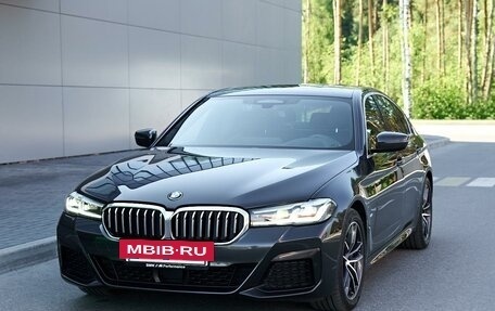 BMW 5 серия, 2022 год, 6 600 000 рублей, 3 фотография