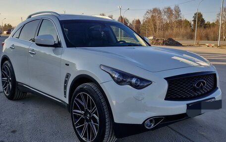 Infiniti FX II, 2010 год, 2 090 000 рублей, 6 фотография