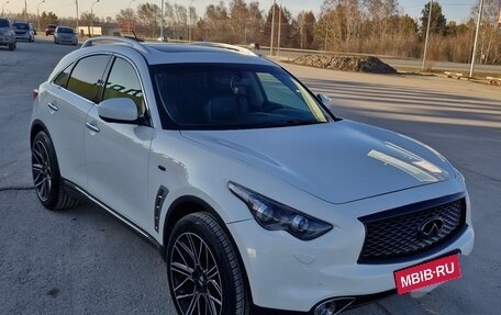 Infiniti FX II, 2010 год, 2 090 000 рублей, 2 фотография