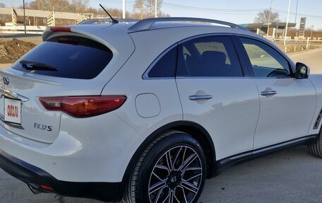 Infiniti FX II, 2010 год, 2 090 000 рублей, 9 фотография