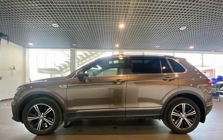 Volkswagen Tiguan II, 2017 год, 2 680 000 рублей, 6 фотография