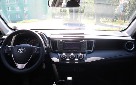 Toyota RAV4, 2013 год, 2 059 000 рублей, 14 фотография