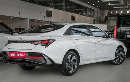 Hyundai Elantra, 2024 год, 2 790 000 рублей, 4 фотография