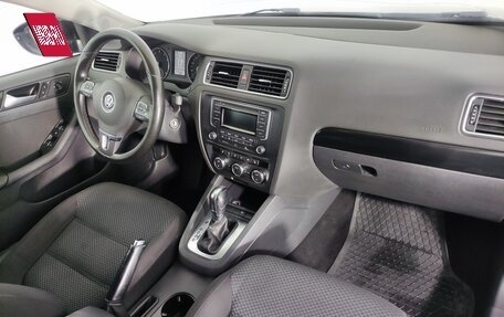 Volkswagen Jetta VI, 2014 год, 1 379 000 рублей, 12 фотография