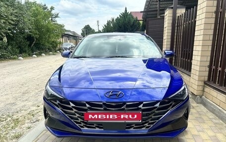 Hyundai Elantra, 2020 год, 2 950 000 рублей, 2 фотография