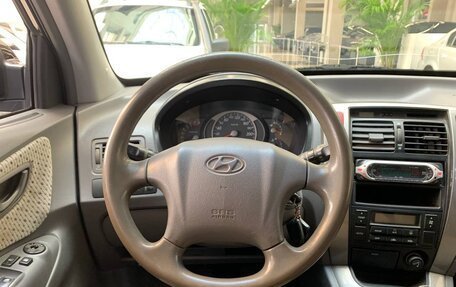 Hyundai Tucson III, 2004 год, 715 000 рублей, 8 фотография