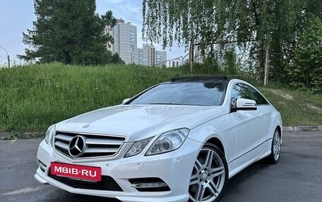 Mercedes-Benz E-Класс, 2012 год, 1 690 000 рублей, 3 фотография