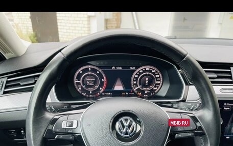 Volkswagen Passat B8 рестайлинг, 2018 год, 3 300 000 рублей, 23 фотография