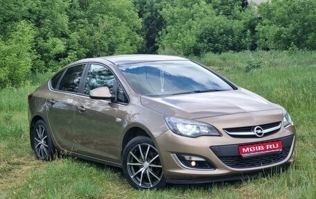 Opel Astra J, 2014 год, 1 050 000 рублей, 1 фотография