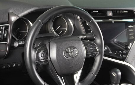 Toyota Camry, 2019 год, 3 149 000 рублей, 12 фотография