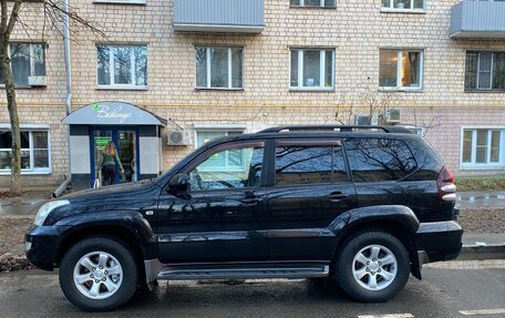 Toyota Land Cruiser Prado 120 рестайлинг, 2004 год, 2 150 000 рублей, 3 фотография