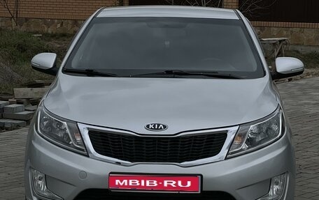 KIA Rio III рестайлинг, 2012 год, 880 000 рублей, 1 фотография