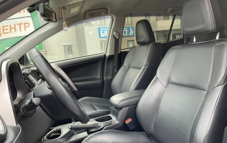 Toyota RAV4, 2015 год, 2 675 000 рублей, 8 фотография
