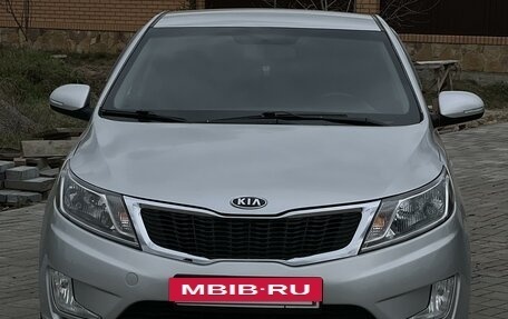 KIA Rio III рестайлинг, 2012 год, 880 000 рублей, 2 фотография