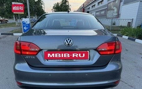 Volkswagen Jetta VI, 2012 год, 1 180 000 рублей, 3 фотография