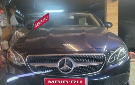 Mercedes-Benz E-Класс, 2019 год, 4 150 000 рублей, 10 фотография