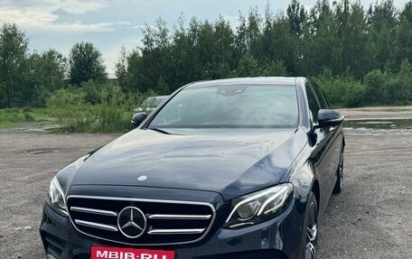 Mercedes-Benz E-Класс, 2016 год, 3 990 000 рублей, 1 фотография