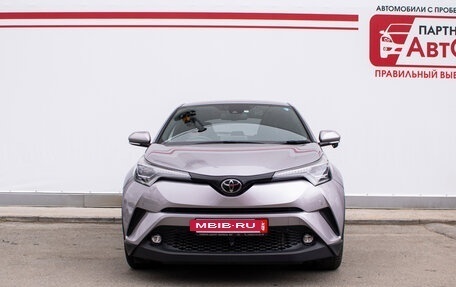 Toyota C-HR I рестайлинг, 2019 год, 2 525 000 рублей, 2 фотография