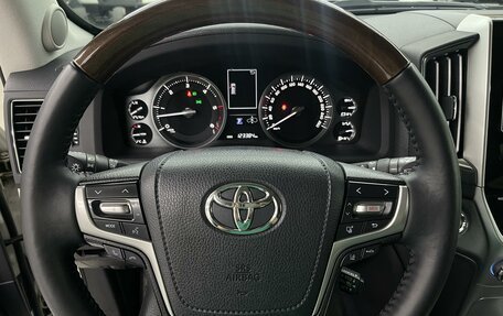 Toyota Land Cruiser 200, 2016 год, 6 500 000 рублей, 7 фотография