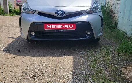 Toyota Prius Alpha I (ZVW40/41), 2018 год, 1 770 000 рублей, 2 фотография