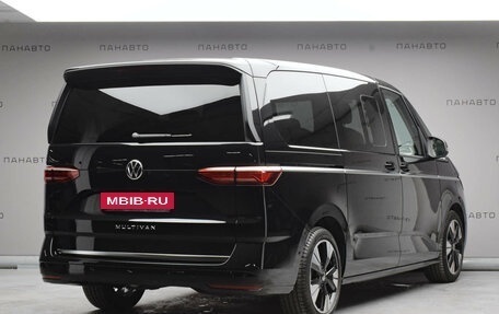 Volkswagen Multivan, 2023 год, 12 300 000 рублей, 2 фотография