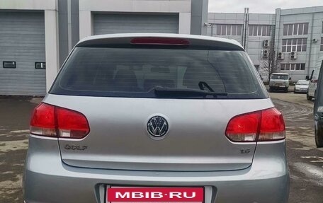 Volkswagen Golf VI, 2010 год, 800 000 рублей, 6 фотография