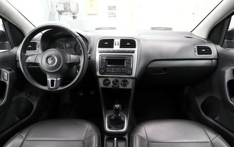 Volkswagen Polo VI (EU Market), 2013 год, 760 000 рублей, 15 фотография