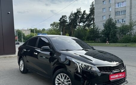 KIA Rio IV, 2022 год, 2 550 000 рублей, 1 фотография