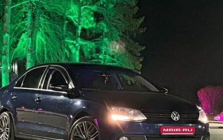 Volkswagen Jetta VI, 2012 год, 450 000 рублей, 3 фотография