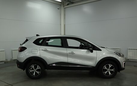 Renault Kaptur I рестайлинг, 2021 год, 1 810 000 рублей, 2 фотография