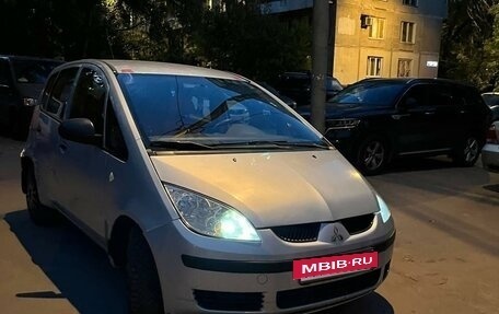 Mitsubishi Colt VI рестайлинг, 2007 год, 240 000 рублей, 2 фотография