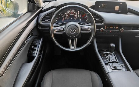 Mazda 3, 2019 год, 2 100 000 рублей, 10 фотография