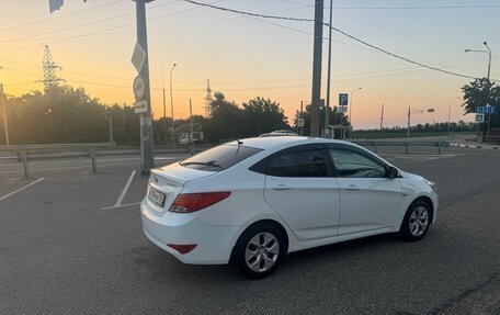 Hyundai Solaris II рестайлинг, 2015 год, 750 000 рублей, 5 фотография