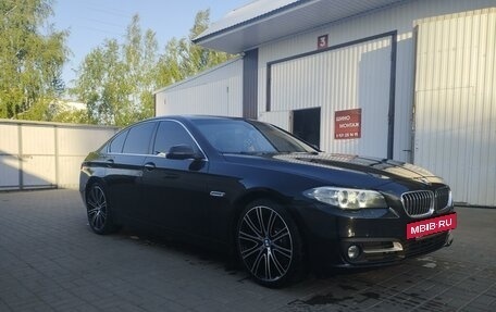 BMW 5 серия, 2014 год, 1 900 000 рублей, 2 фотография