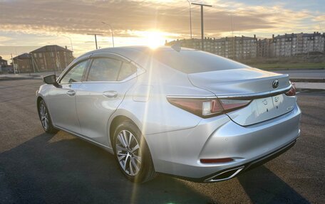 Lexus ES VII, 2019 год, 4 750 000 рублей, 10 фотография