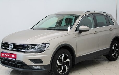 Volkswagen Tiguan II, 2018 год, 3 000 000 рублей, 2 фотография