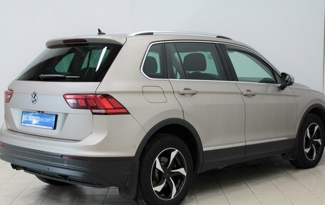 Volkswagen Tiguan II, 2018 год, 3 000 000 рублей, 5 фотография